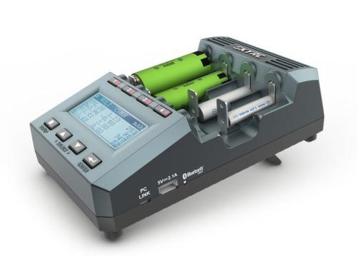 SkyRC MC3000 Ladegert und Analyzer