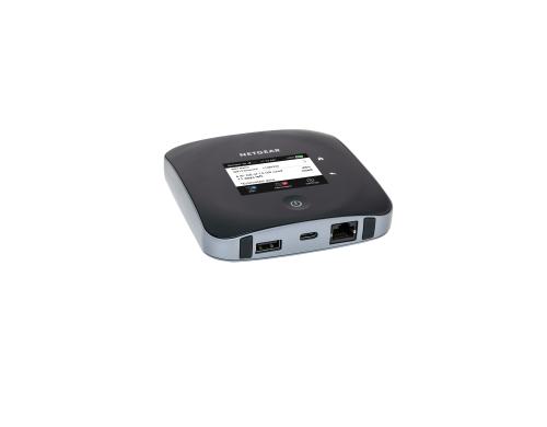 Netgear MR2100: Mobile WLAN Router 2,4 LCD mit Touchscreen